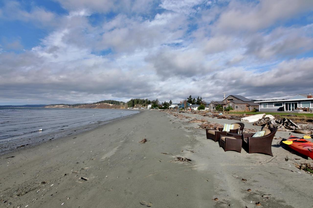 Maxwelton Beach Sunsets! Kayaks & Paddleboards! 1 Min Walk To The Water! คลินตัน ภายนอก รูปภาพ